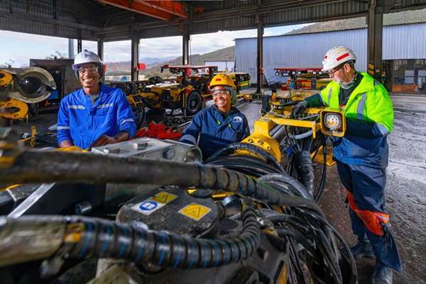 Happy people working at Bokoni Platinum Mines